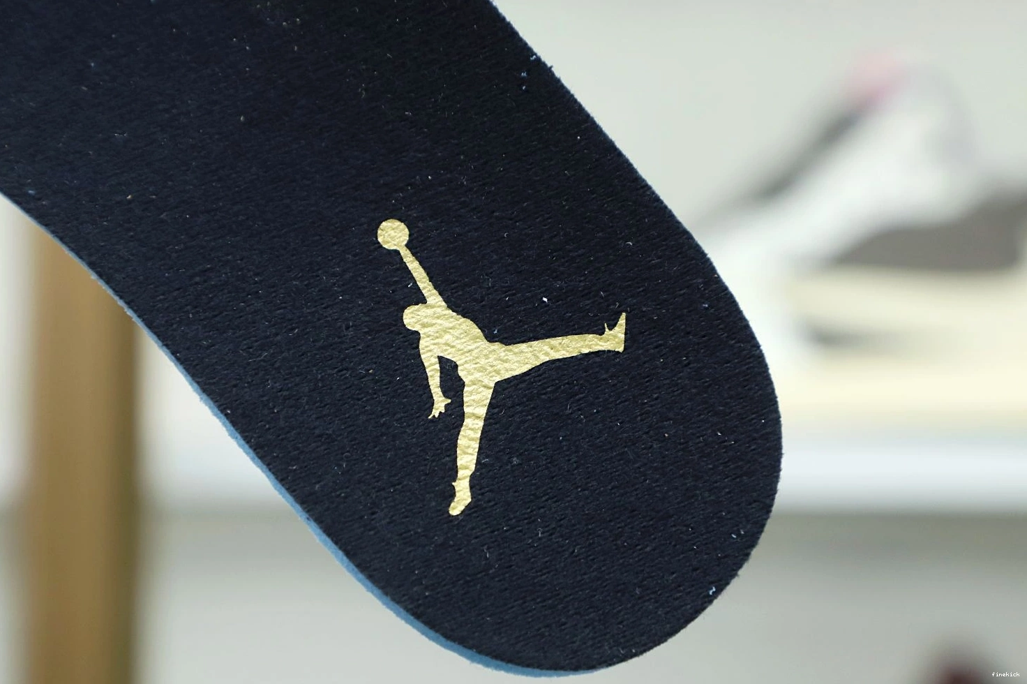 12 AIR 'ROYALTY' JORDAN RETRO 0123